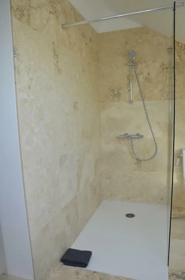 Montevella Chambre D Hotes Guisseny Bed & Breakfast